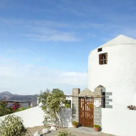 Drougas' Windmill Plaka (Milos)