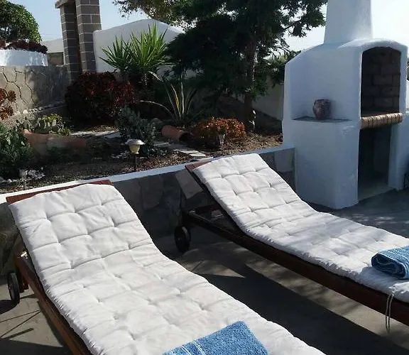 Drougas' Windmill Дом отдыха Plaka (Milos)