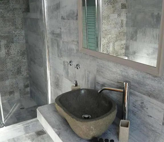 Drougas' Windmill Дом отдыха Plaka (Milos)