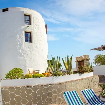 Tatil Evi Drougas' Windmill Plaka (Milos)