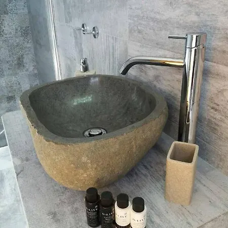 Drougas' Windmill Plaka (Milos)