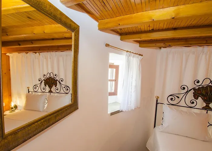 Drougas' Windmill Plaka (Milos)