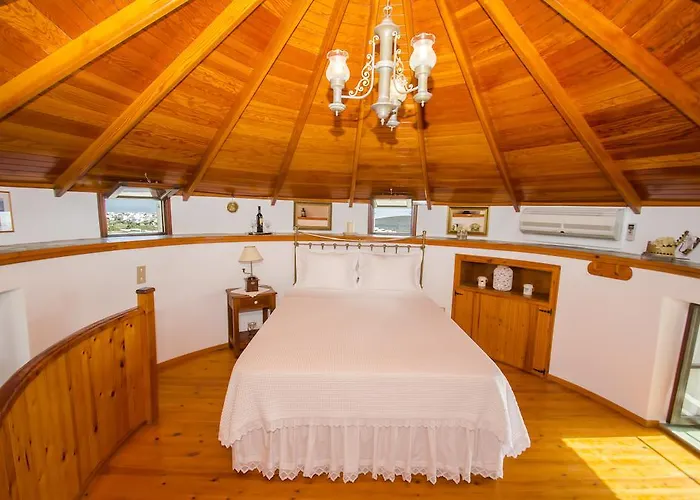 Drougas' Windmill Plaka (Milos)