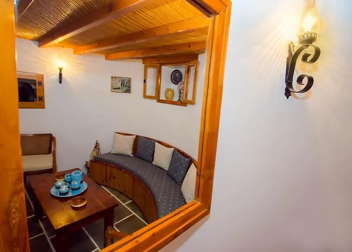 Semesterbostad Drougas' Windmill Plaka (Milos)